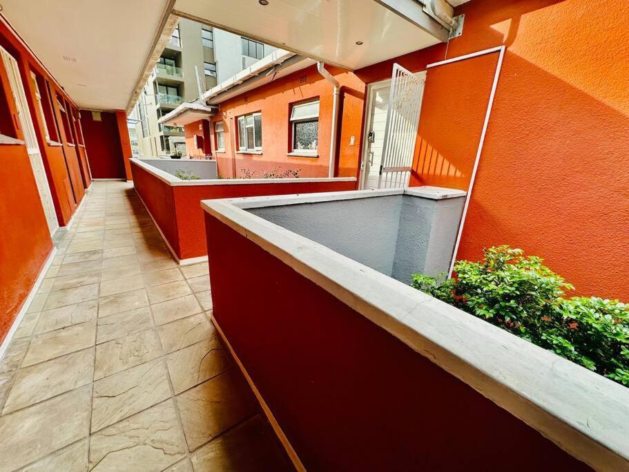 Bachelor - Sea Point Apartment Cape Town