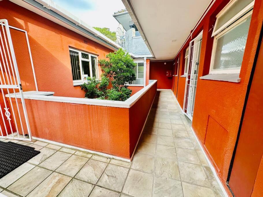 Apartment Bachelor - Sea Point *