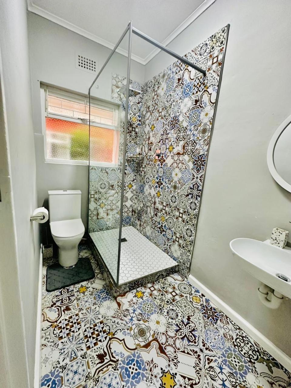 Bachelor - Sea Point Apartment
