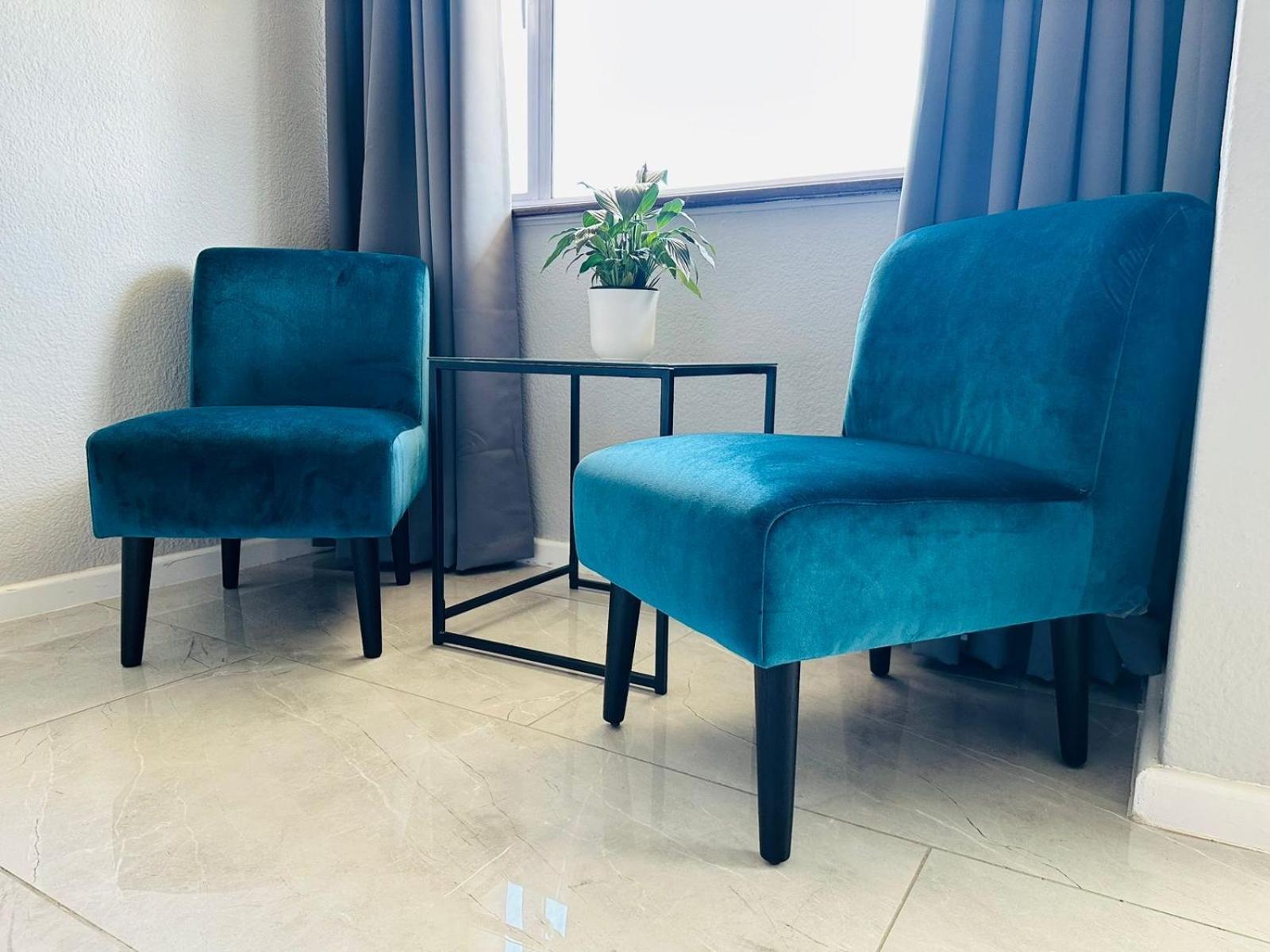 Bachelor - Sea Point